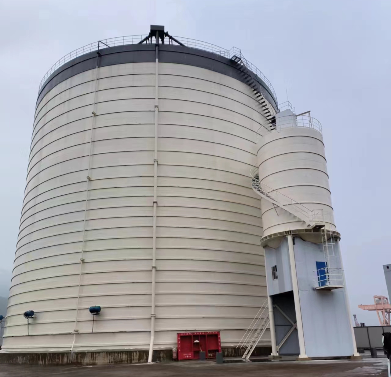 格尔木10万吨水泥钢板库